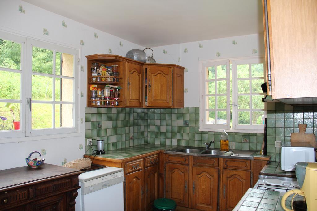 Holiday Home Maison De La Litiere Pugny-Chatenod Szoba fotó